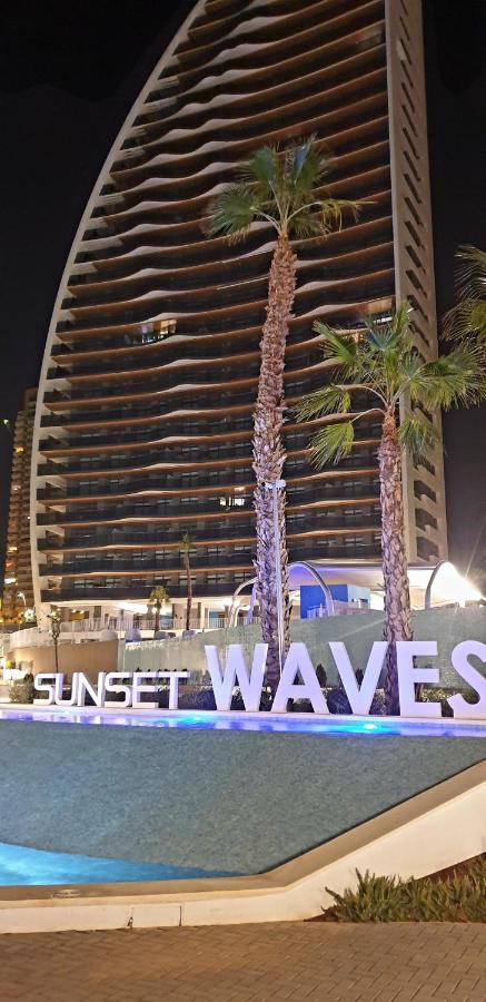 Sunny Morning Of Costa Blanca - Sunset Waves Benidorm Lägenhet Exteriör bild